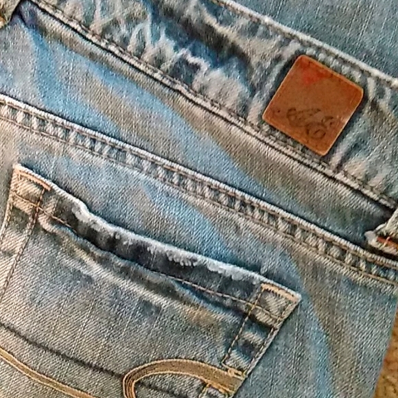 American Eagle Favorite Boyfriend Jeans - Picture 5 of 14